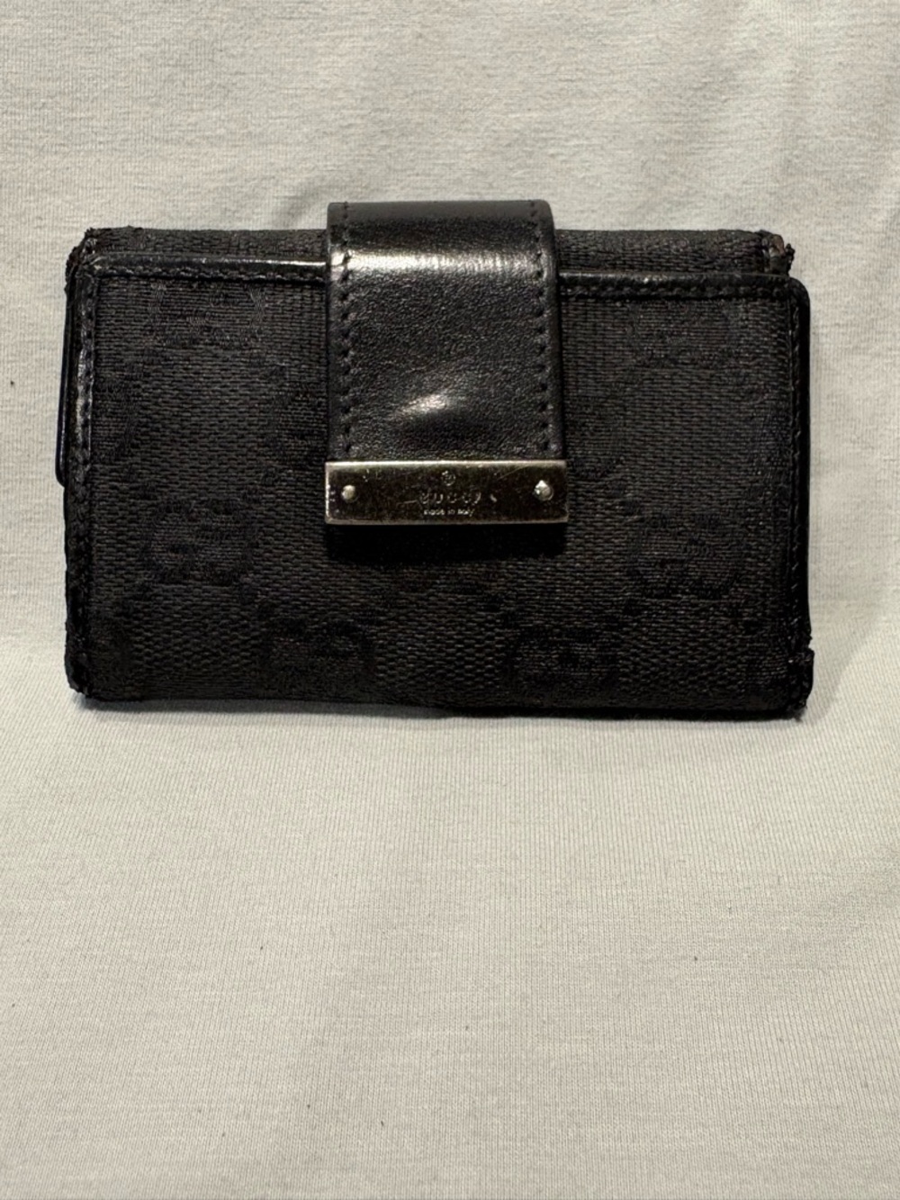 Gucci GG Canvas 6-Key Holder-Black